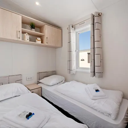 La Pecheuse - Comfortabele Stacaravan In Marva 1 *